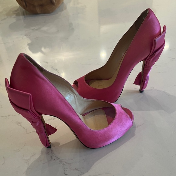 Jimmy Choo Pink Satin Bow Platform Pump Heels 36 or US 5.5 - Picture 4 of 7
